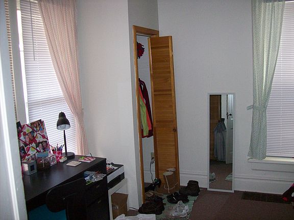 4th image of 42-44 W Northwood Ave