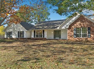 1315 N Faulkner Dr, Claremore, OK 74017