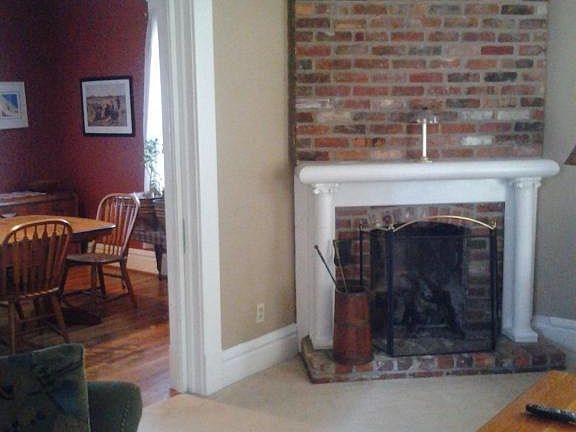 3rd image of 37 E Broadway Ave
