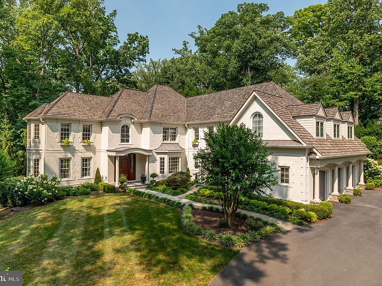 Listing photo of 7426 Dulany Dr, McLean