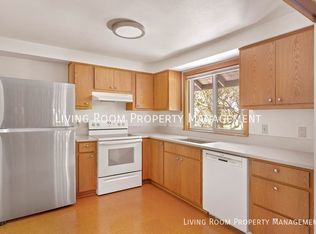 9807 SW 49th Ave, Portland, OR 97219