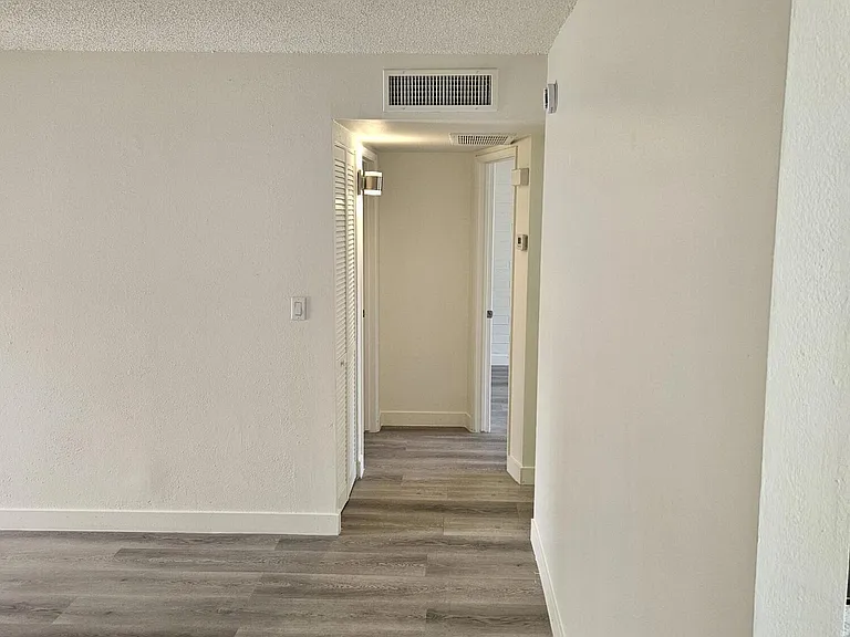 6043 N 23rd Ave #5A — Photo 6