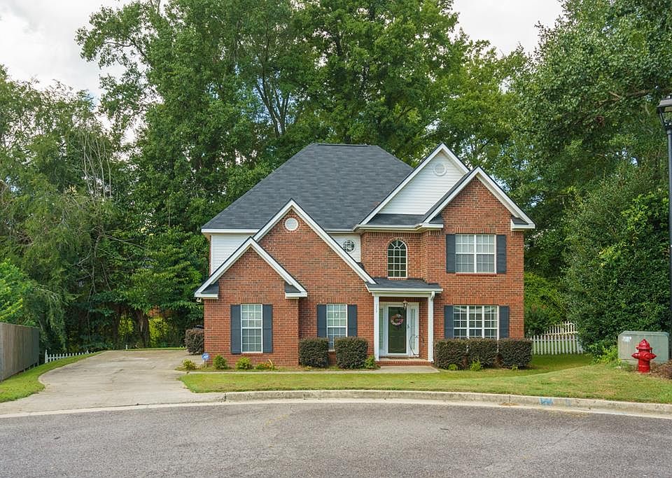 1st image of 713 Carriage Hills Pl
