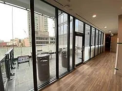 25 Richmond St E (Yonge — Photo 4