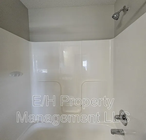 5903 N Millsboro St — Photo 15