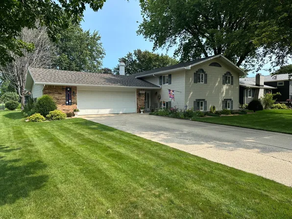 848 15th St SE, Owatonna, MN 55060
