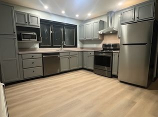 23 1/2 Russell St, Taunton, MA 02780