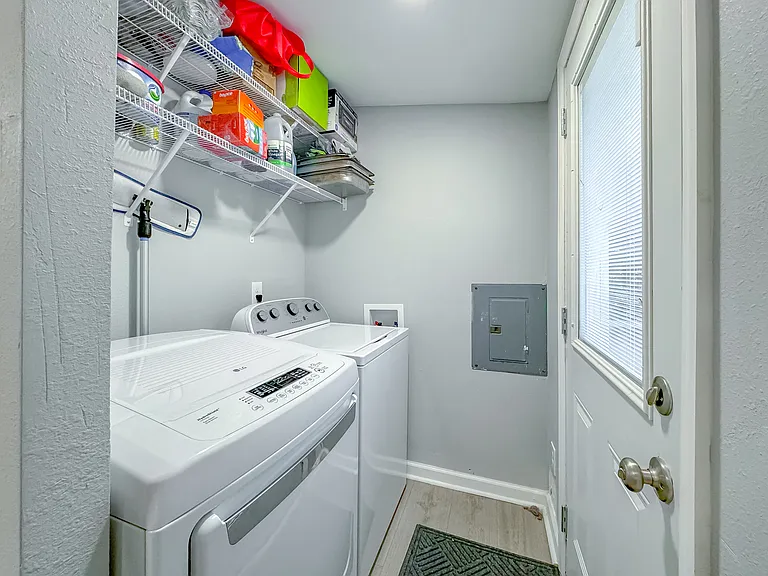 16957 Lake Christiana Ct — Photo 26