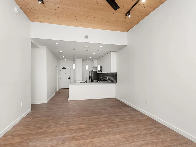 Nova Austin — Photo 84