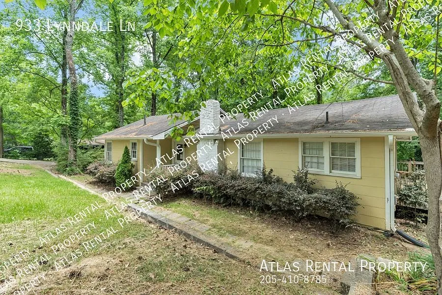 3 bed, 1.0 bath, 1044 sqft, $1,150 — Photo 3