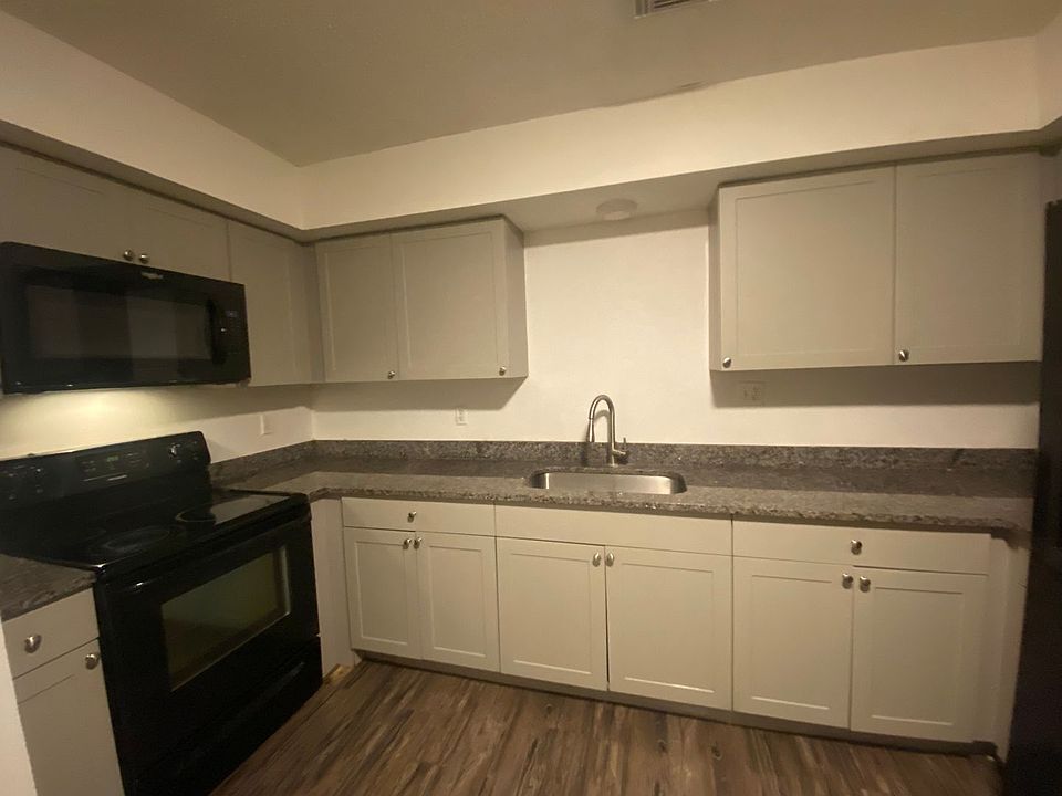 1st image of 11 Lemon St #5B
