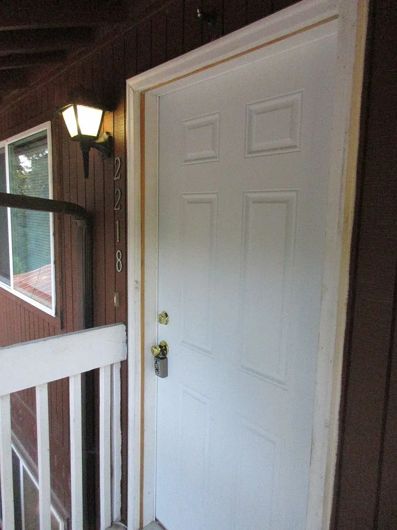 Large Two Bedroom with New Carpet! — Photo 2