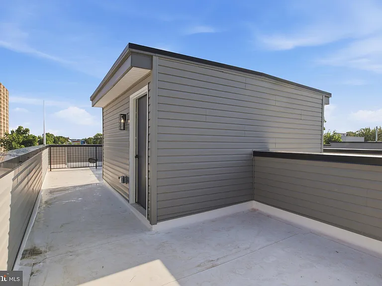 1018 W Arizona St — Photo 32