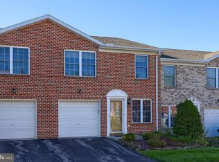 3564 Mark Dr, York, PA 17402