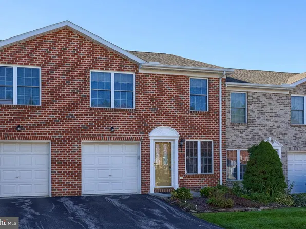 3564 Mark Dr, York, PA 17402