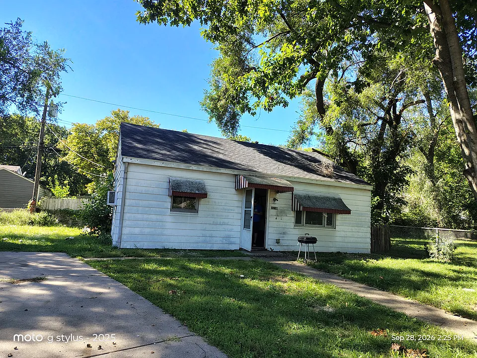 3214 W Proctor Pl