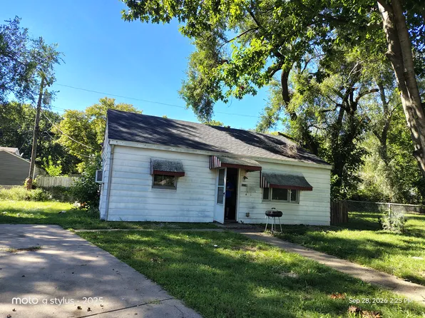 3214 W Proctor Pl, Peoria, IL 61605