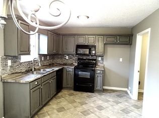 39 Princeton Glen Ct, Adairsville, GA