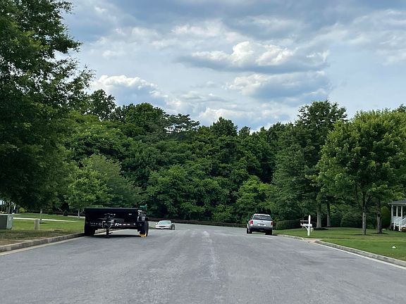 4th image of 6100 Oakland Trace Ct