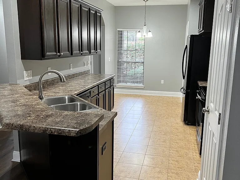 6717 Barnwood Dr — Photo 8