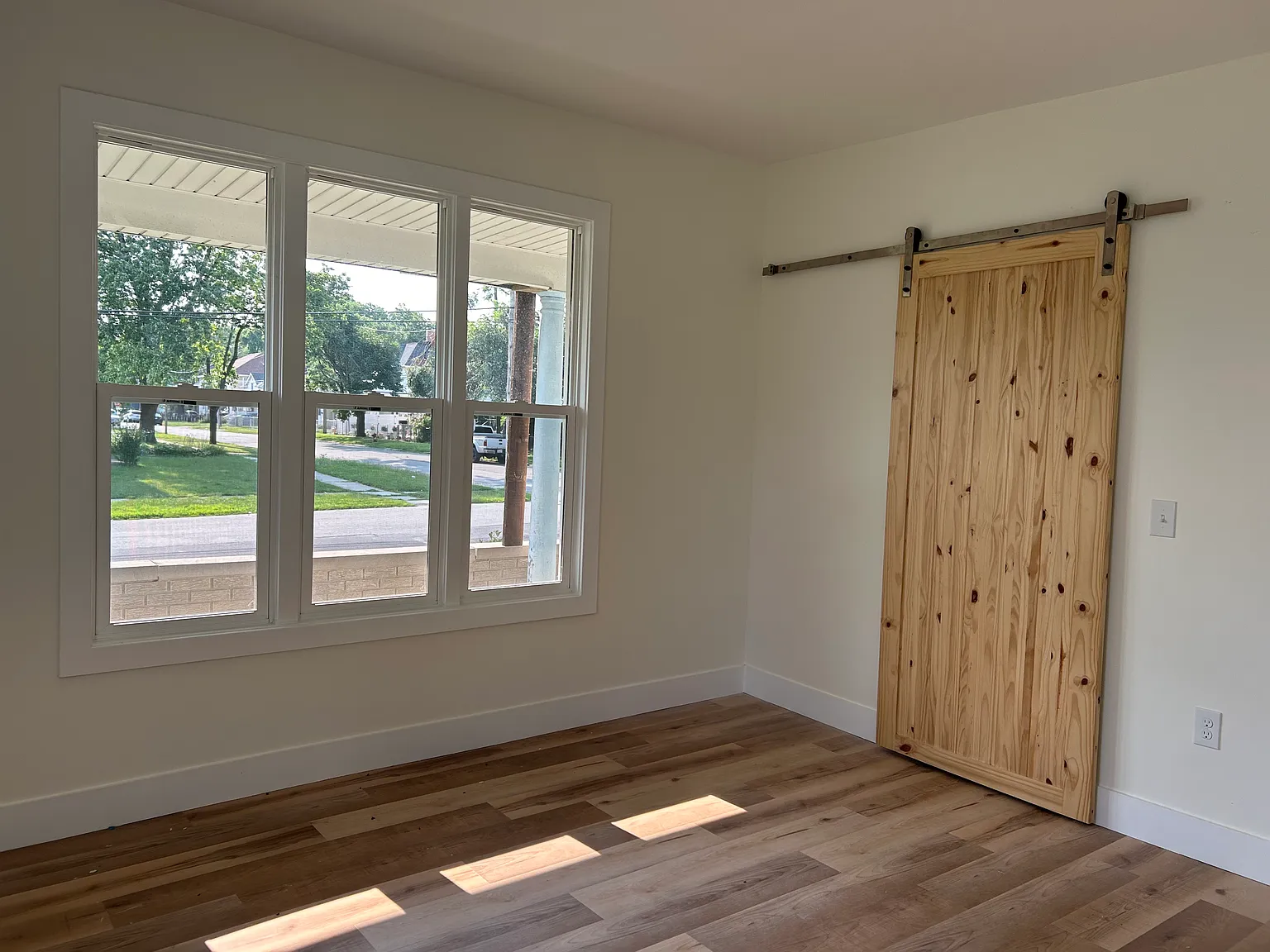 2 bed, 1400 sqft, $1,980 — Photo 4