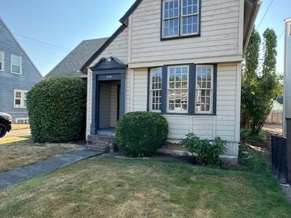 335 NW 12th St, Corvallis, OR 97330