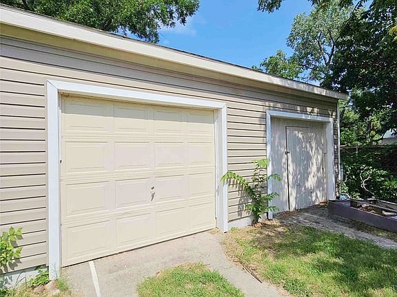 4th image of 5100 Melbourne Dr
