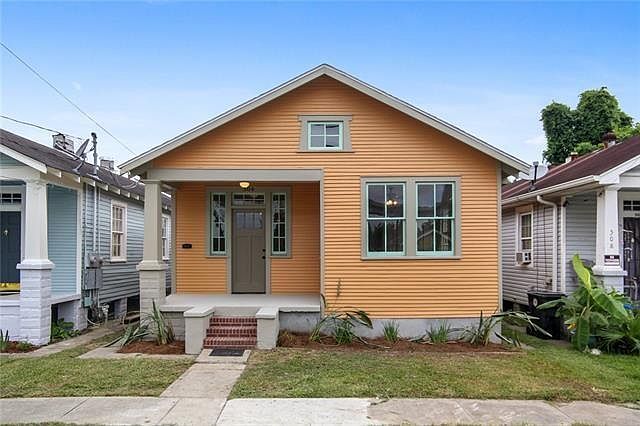 1st image of 504 Ptolemy St