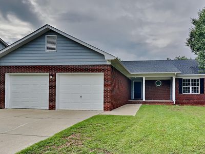 4361 Dominique St, Hope Mills, NC, 28348