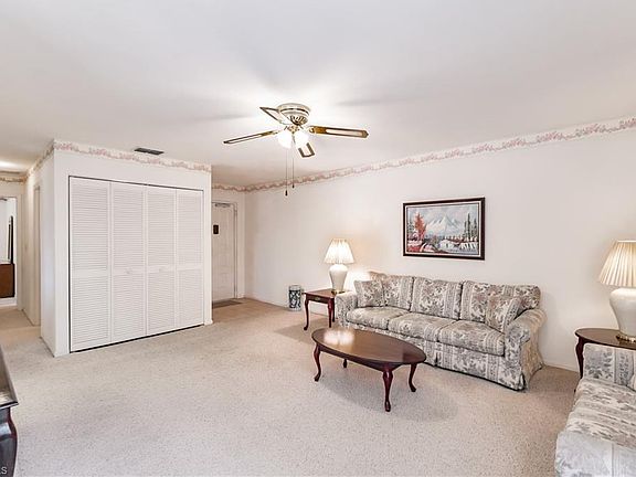 5th image of 13240 White Marsh Ln #3135