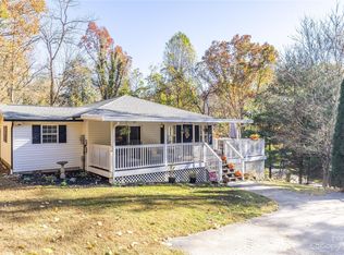 9 Melinda Dr, Hendersonville, NC 28791