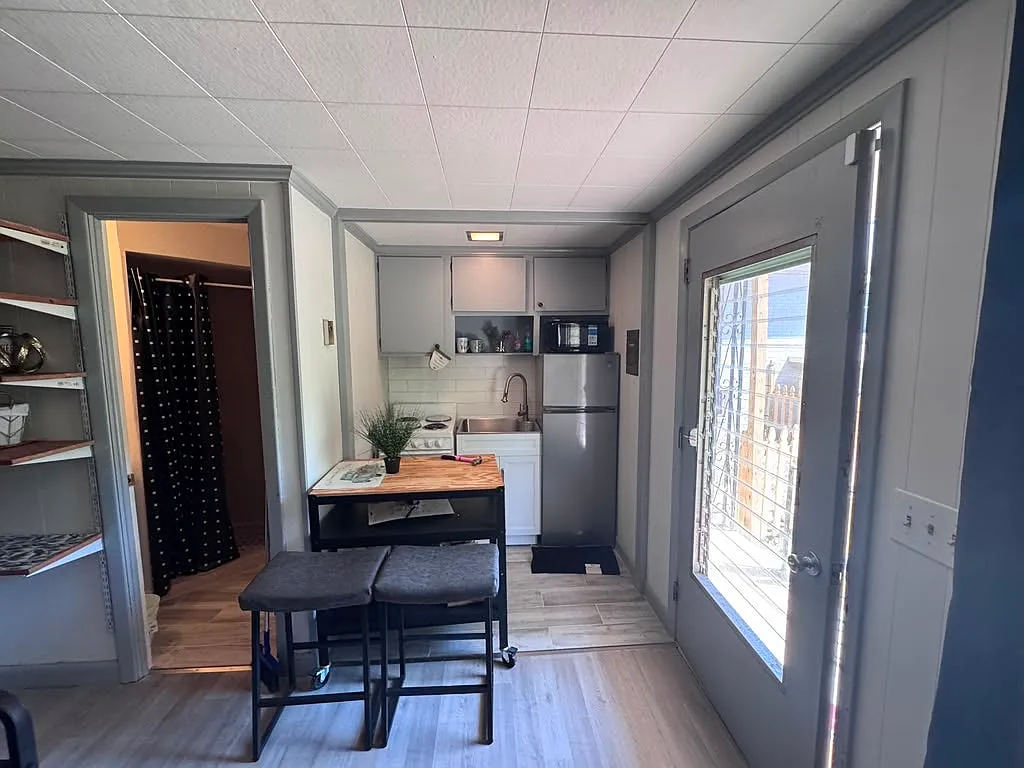 1406 Rankin Road — Photo 4