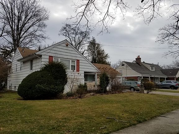 3rd image of 1547 Coolidge Ave