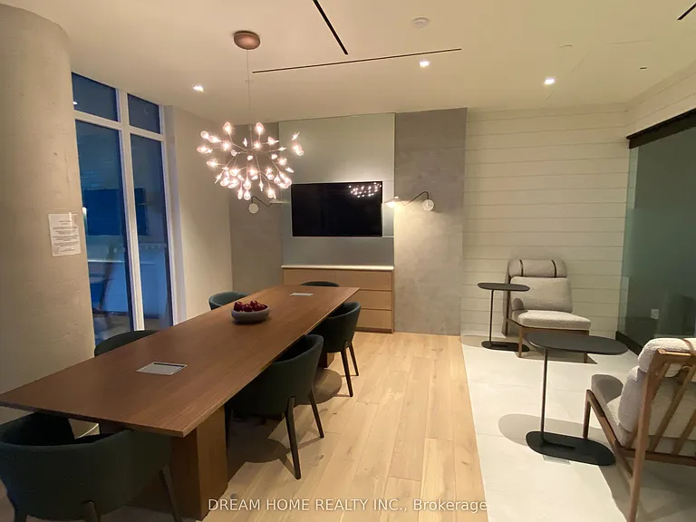 5 Defries St #911 — Photo 19