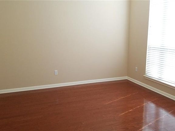 5th image of 3812 Concord Dr