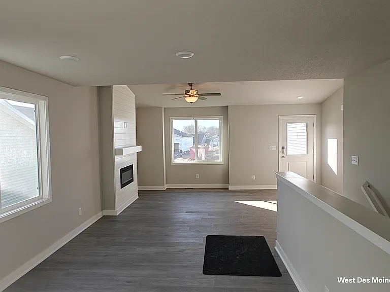445 Napoli Ave — Photo 4