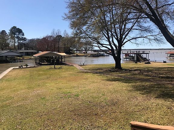 2nd image of 154 Redondo Dr