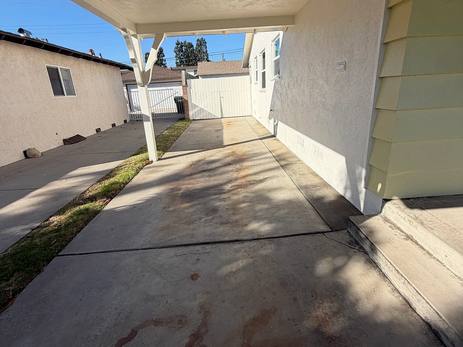 8521 Raviller Dr — Photo 2