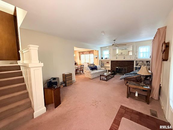 4th image of 2110 Hampshire St
