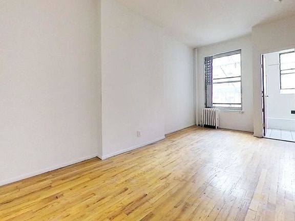 3rd image of 309 E 90th St #B7