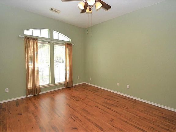 5th image of 22414 Bristolwood Ct