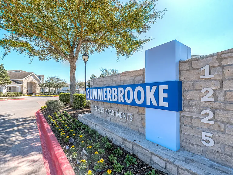 Summerbrooke — Photo 49
