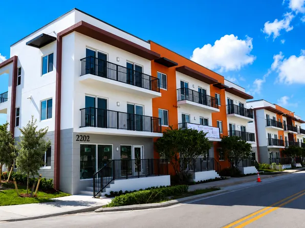 2160 N Tamarind Ave, West Palm Beach, FL