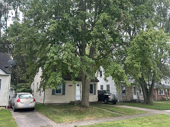 3rd image of 24659 Lehigh St