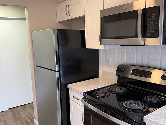 4th image of 2232 NW 58th St