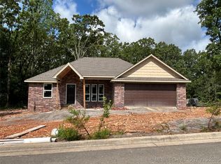 2475 Woodsman Cir, Tahlequah, OK 74464