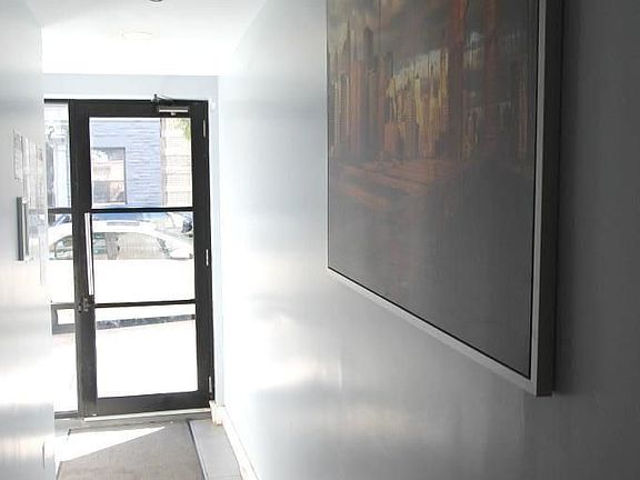 3rd image of 515 W 169th St #2B