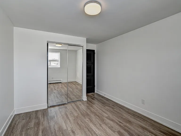 39 Willow Rd — Photo 49