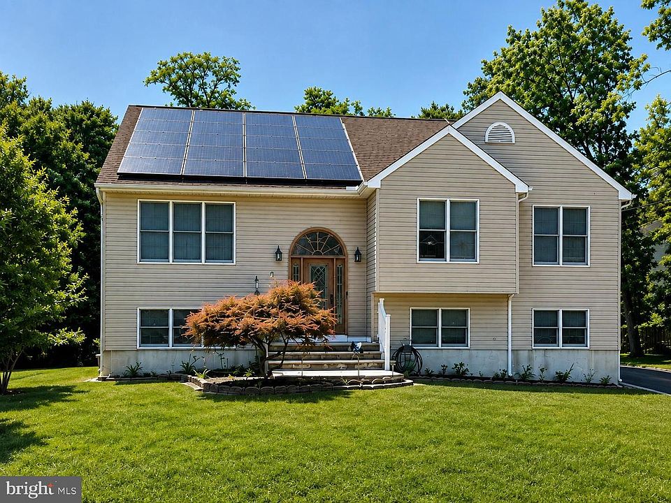 1st image of 21 Sylvan Blvd