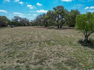 435 Horseshoe Bnd, Bandera, TX 78003